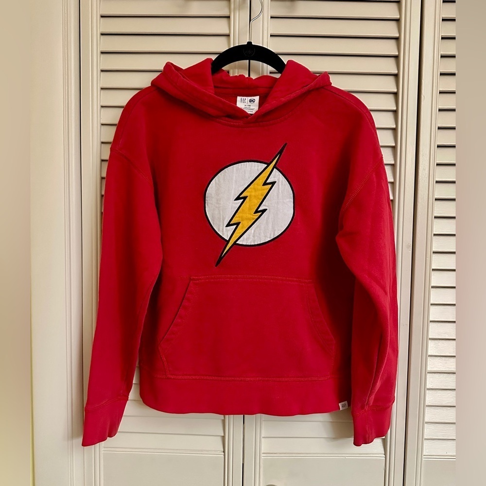 DC COMICS JUSTICE LEAGUE, THE FLASH. BOYS RED PULLOVER HOODIE. SIZE XL